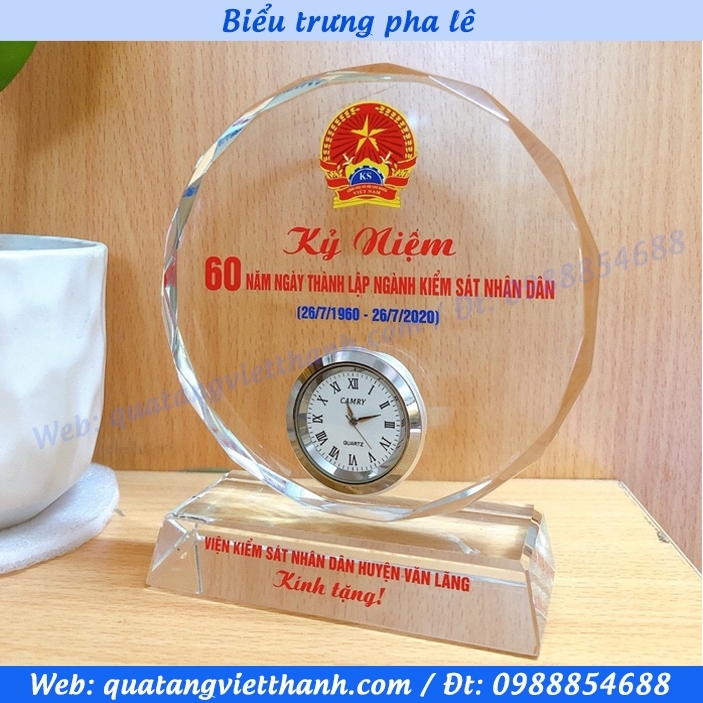 Biểu trưng pha lê (Mẫu HMT đồng hồ)