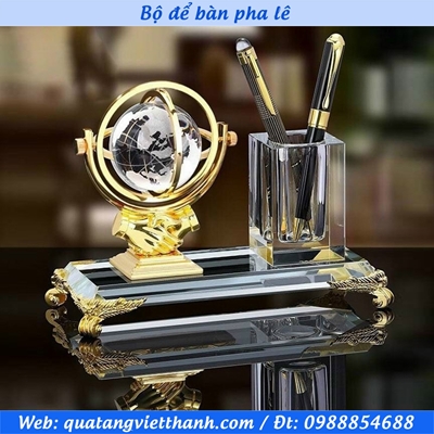 Bộ để bàn pha lê bắt tay quả cầu