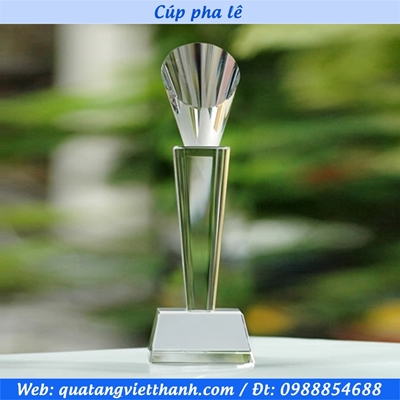 Cúp pha lê quả cầu lông pha lê