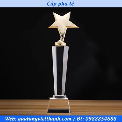 Cúp sao đơn cao