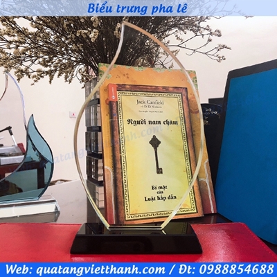 Biểu trưng pha lê (Mẫu ngọn lửa T07)