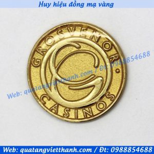 Huy hiệu đồng dập nổi