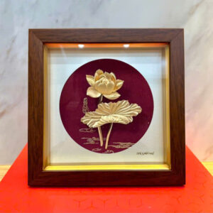 Tranh sen mạ vàng