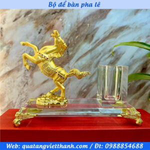 Bộ để bàn Ngựa Vàng "Mã Đáo Thành Công"