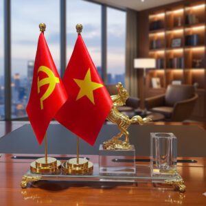 Bộ để bàn Ngựa Vàng "Mã Đáo Thành Công" có lá cờ